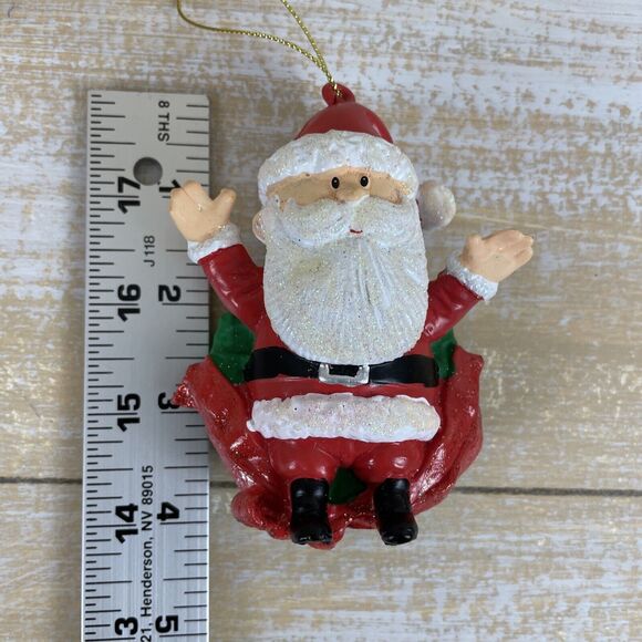 Kurt Adler Rudolph Series Santa Laying on Christmas Wreath Ornament Kohls NWT - Picture 9 of 9